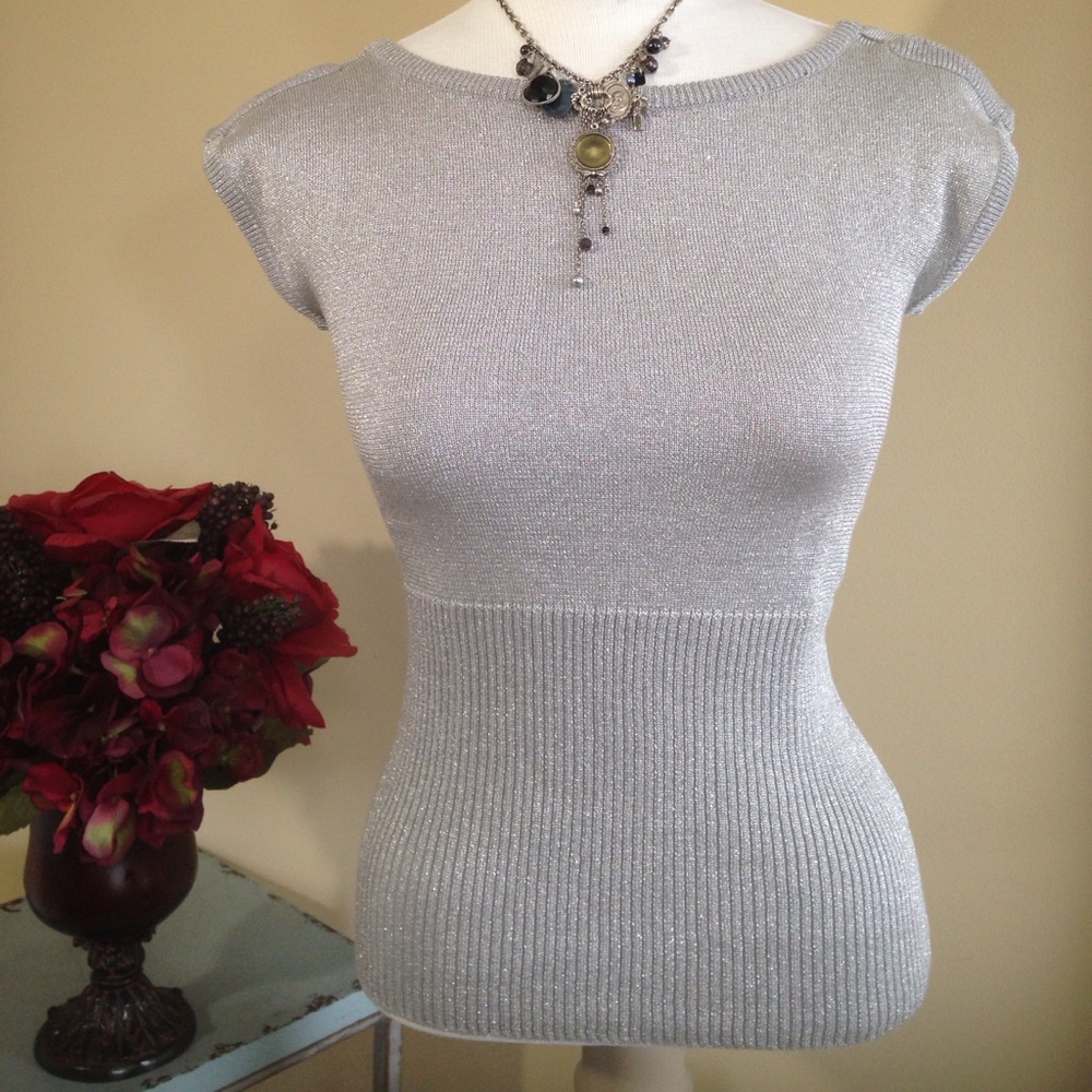 NEW Metallic Fitted Top Silver Shimmer Stretch Split Shoulder Vintage Rampage Md